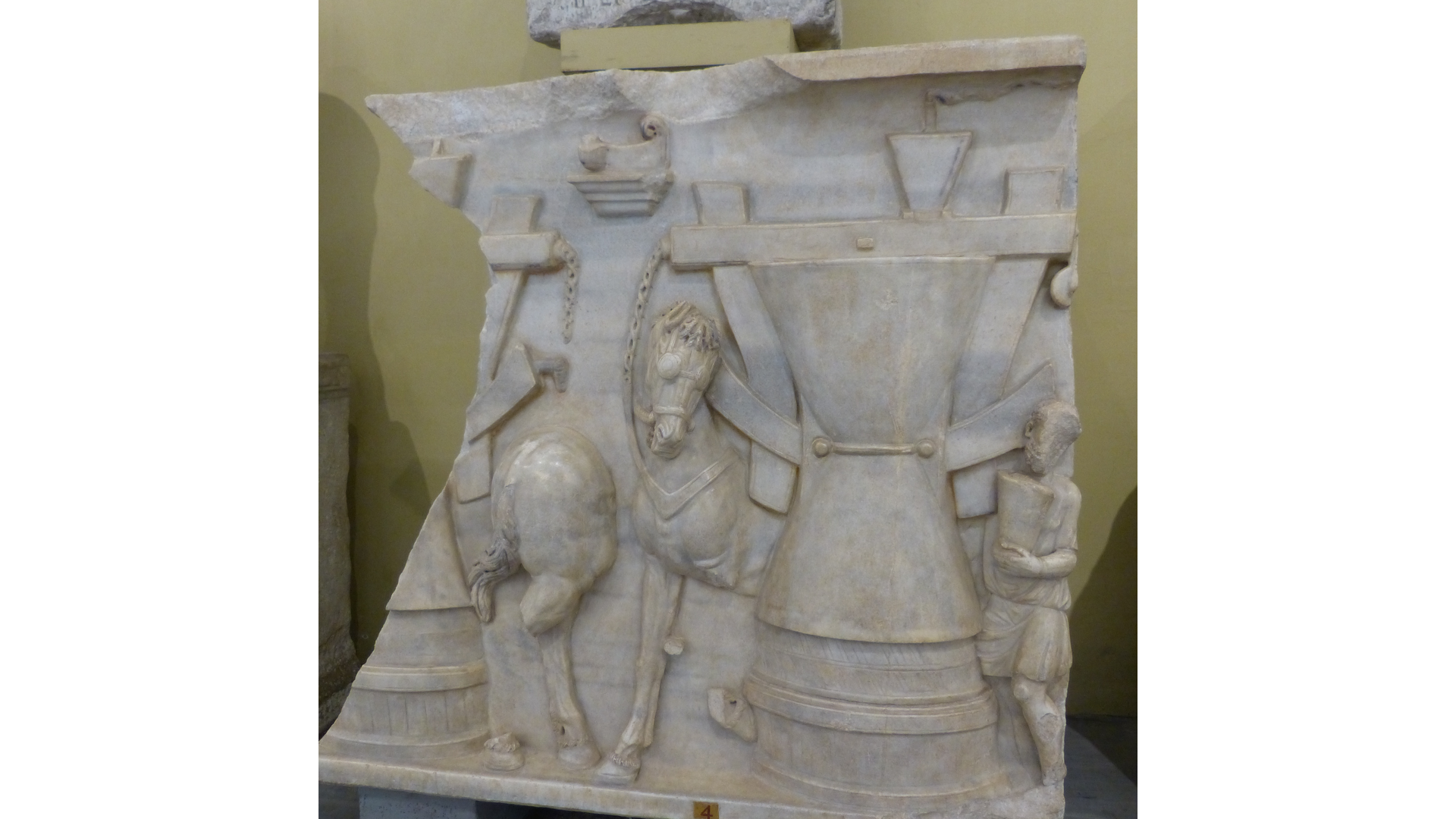 Moulin pompéien : Image d'élément iconograpique:Panneau d’un sarcophage romain du IIIe siècle ap. J.-C. retrouvé Vigna Tre Madonne à Rome, Musées du Vatican