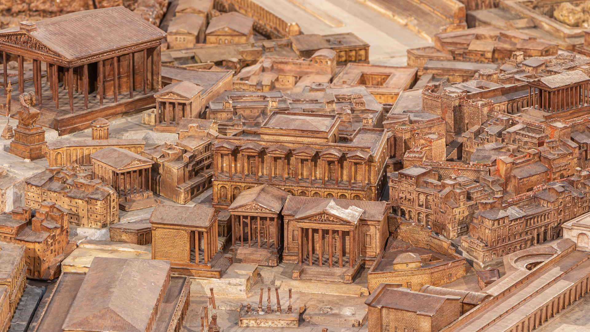 Structure interprétée classiquement comme le Tabularium : Photo de la maquette réalisée par P.Bigot.
