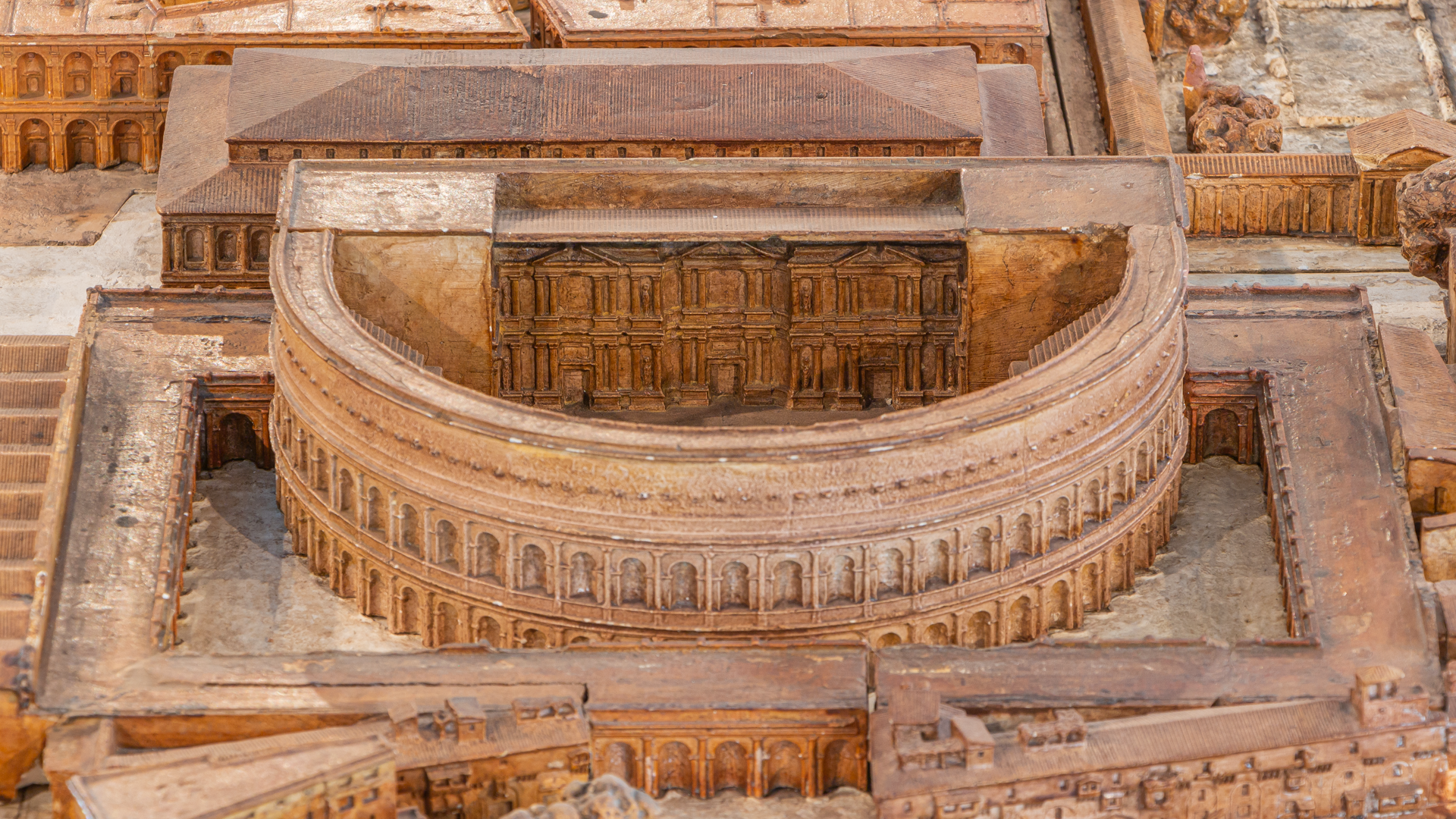 Théâtre de Balbus : Photo de la maquette réalisée par P.Bigot.