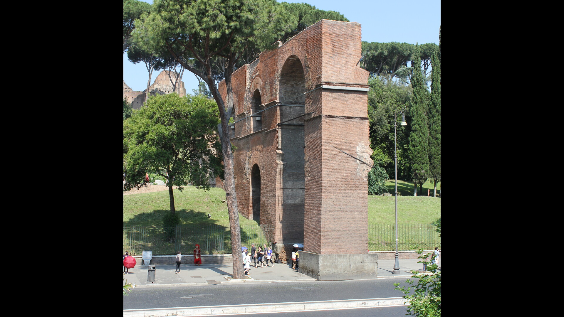 Aqua Claudia : Photo prise à Rome aujourd'hui.