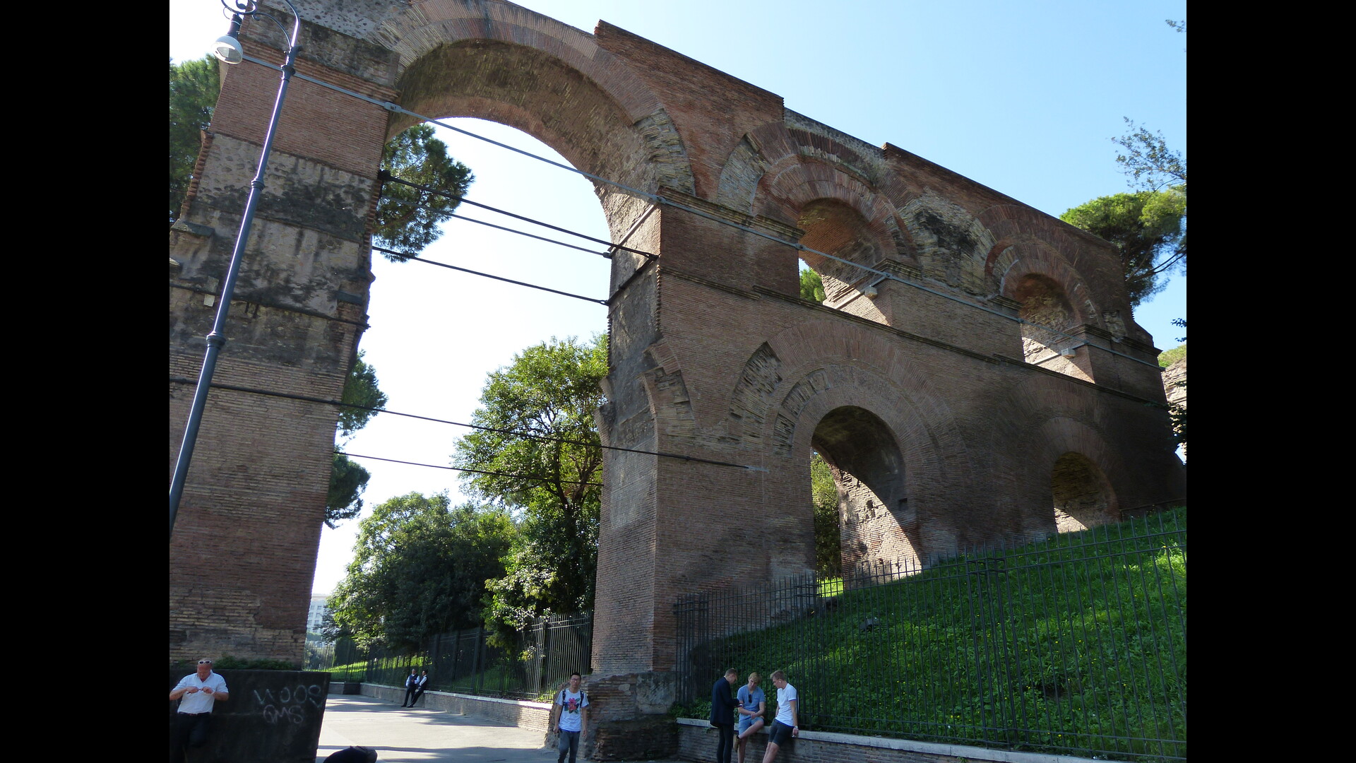 Aqua Claudia : Photo prise à Rome aujourd'hui.
