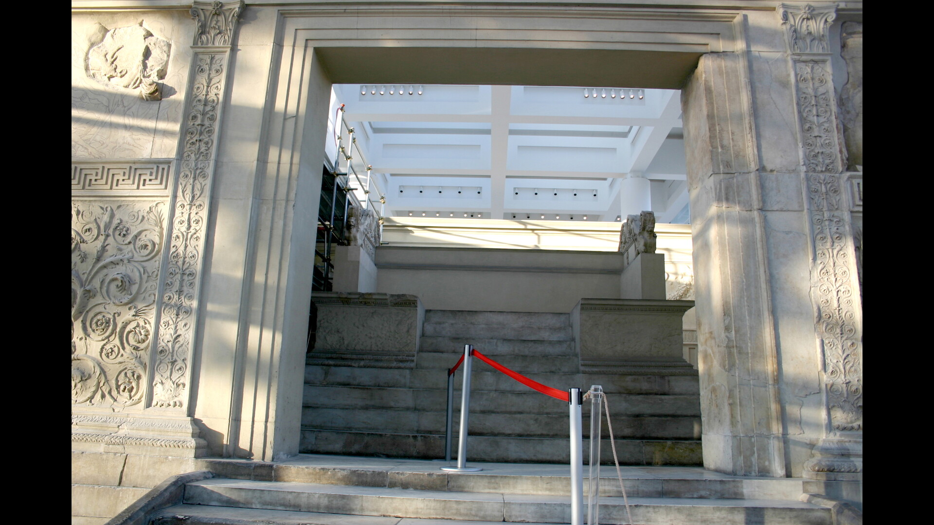 Ara Pacis : Photo prise à Rome aujourd'hui. Autel de la Paix