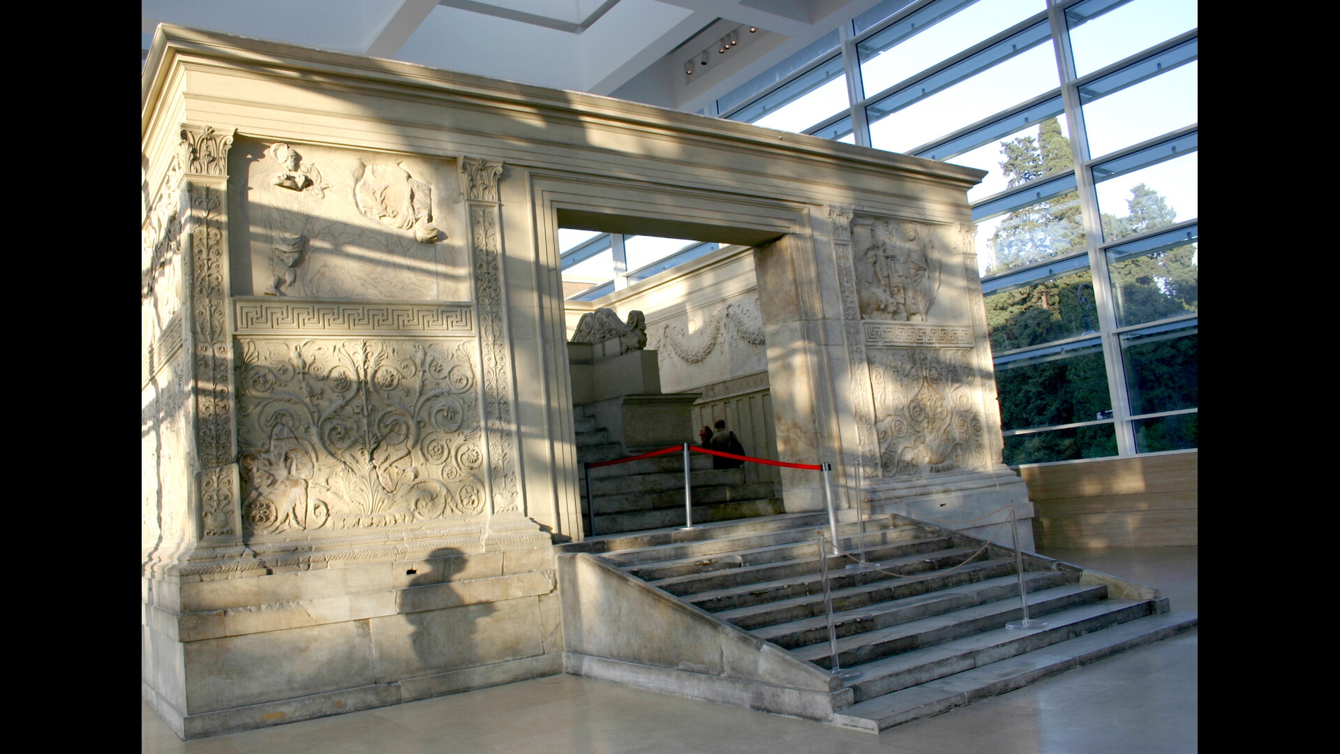 Ara Pacis : Photo prise à Rome aujourd'hui. Autel de la Paix
