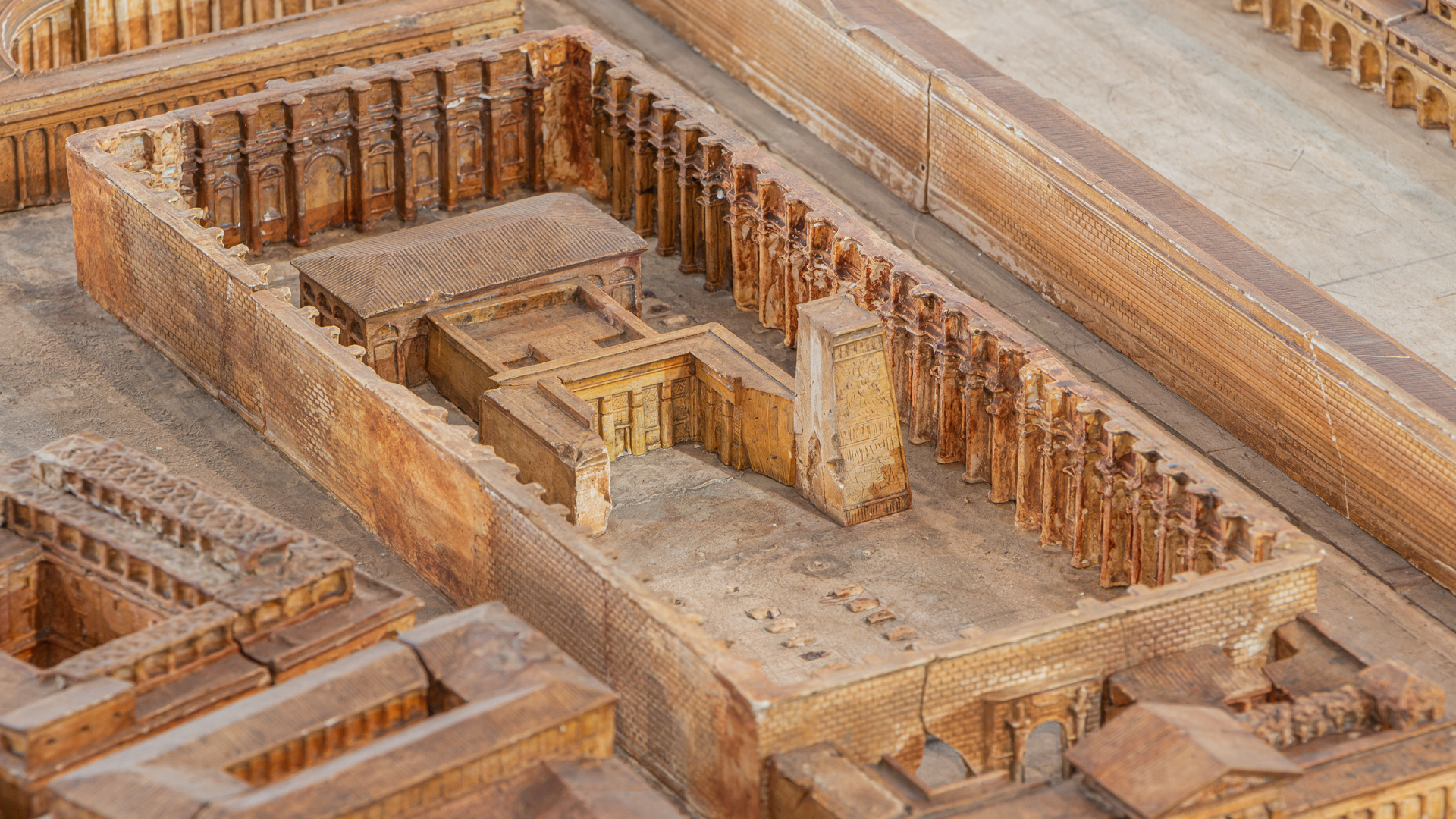 Temple d'Isis (Champ de Mars) : Photo de la maquette réalisée par P.Bigot.