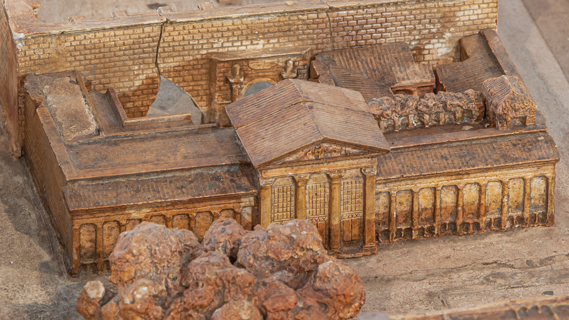 Temple de Sérapis (Champ de Mars) : Photo de la maquette réalisée par P.Bigot.