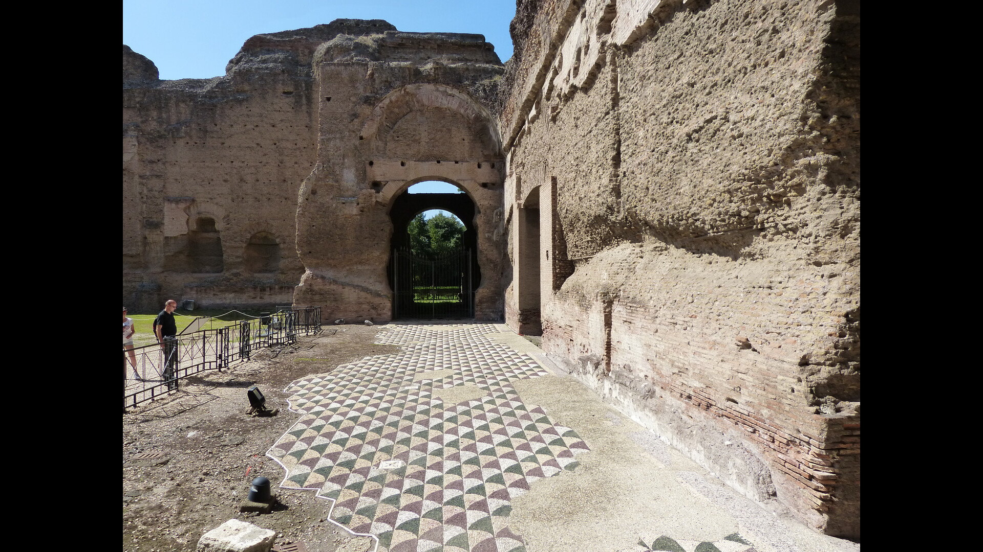 Thermes de Caracalla : Photo prise à Rome aujourd'hui. Palestre occidentale des thermes de Caracalla