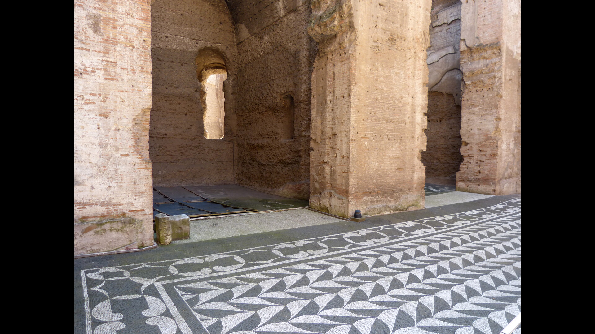 Thermes de Caracalla : Photo prise à Rome aujourd'hui. Apodyterium des thermes de Caracalla