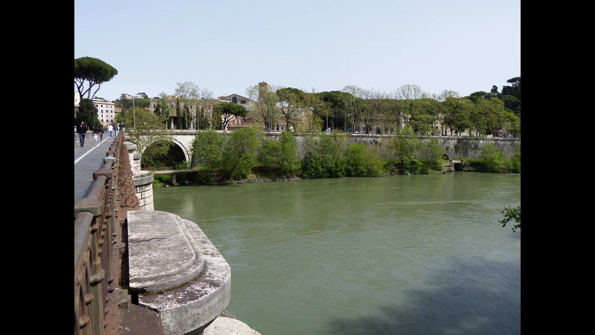 Pont Sublicius : Photo prise à Rome aujourd'hui. Emplacement du pont Sublicius